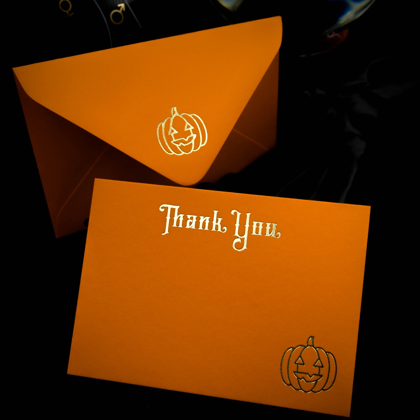 Tarjetas de agradecimiento y sobres de calabaza naranja