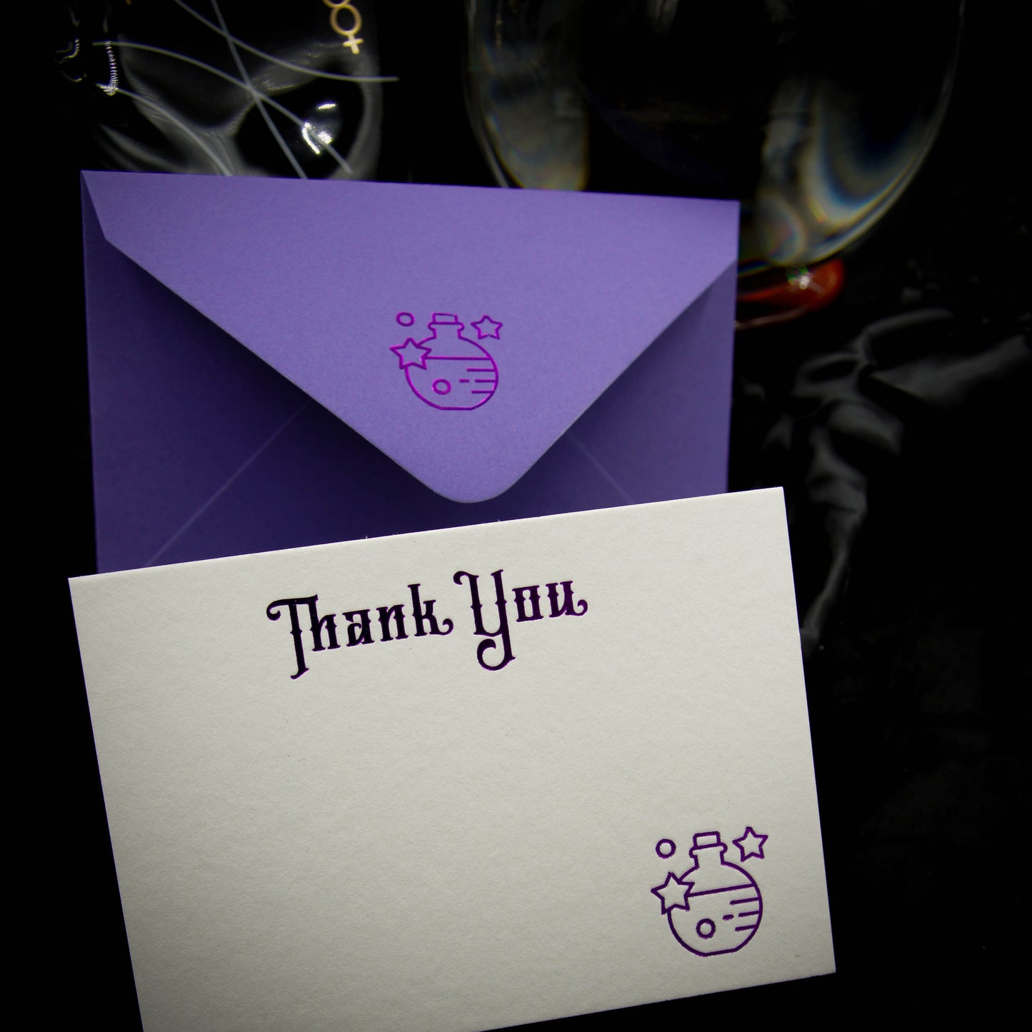 Icône gothique violette Cartes de remerciement et enveloppes | Sorcière améthyste
